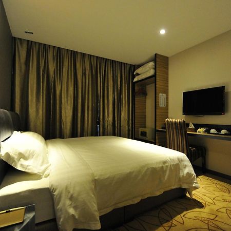 Milano Hotel Kluang Exterior foto