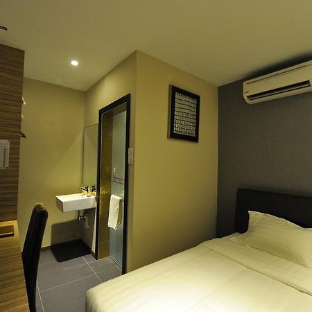 Milano Hotel Kluang Exterior foto