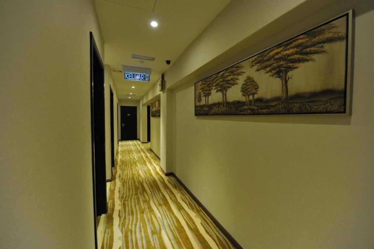 Milano Hotel Kluang Exterior foto