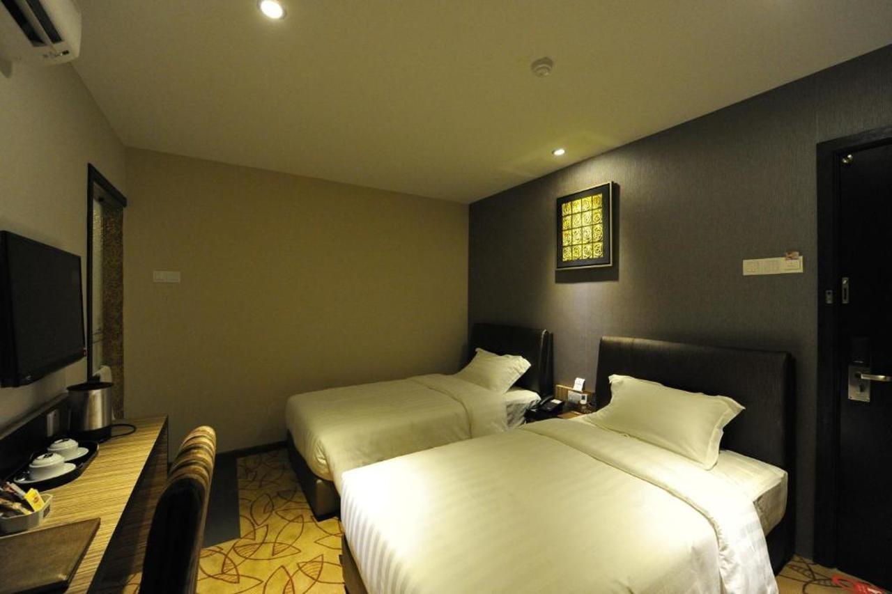 Milano Hotel Kluang Exterior foto