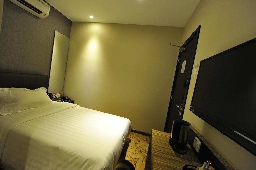 Milano Hotel Kluang Zimmer foto